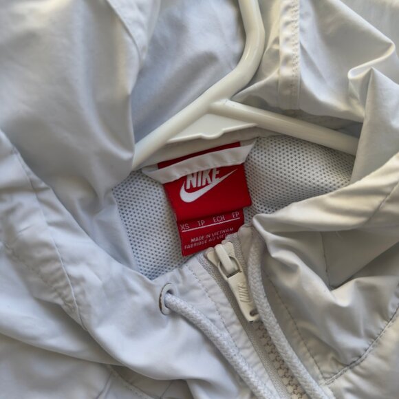 Nike Windbreaker XS - Picture 3 of 5